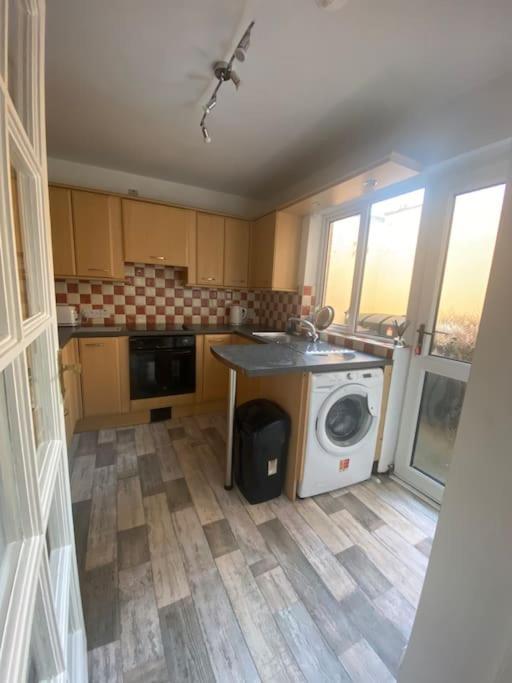 Modern Two Bed House Close To City Centre بلفاست المظهر الخارجي الصورة