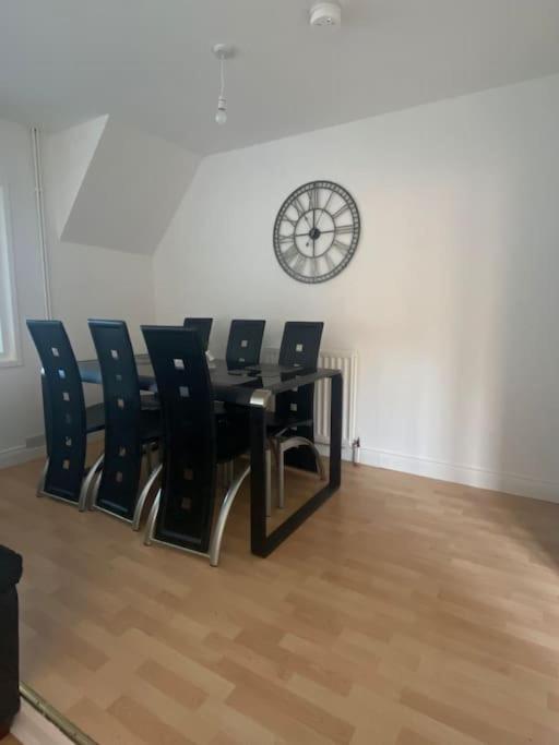 Modern Two Bed House Close To City Centre بلفاست المظهر الخارجي الصورة